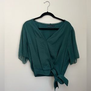 Abercrombie & Fitch: Short-sleeve Wrap Top